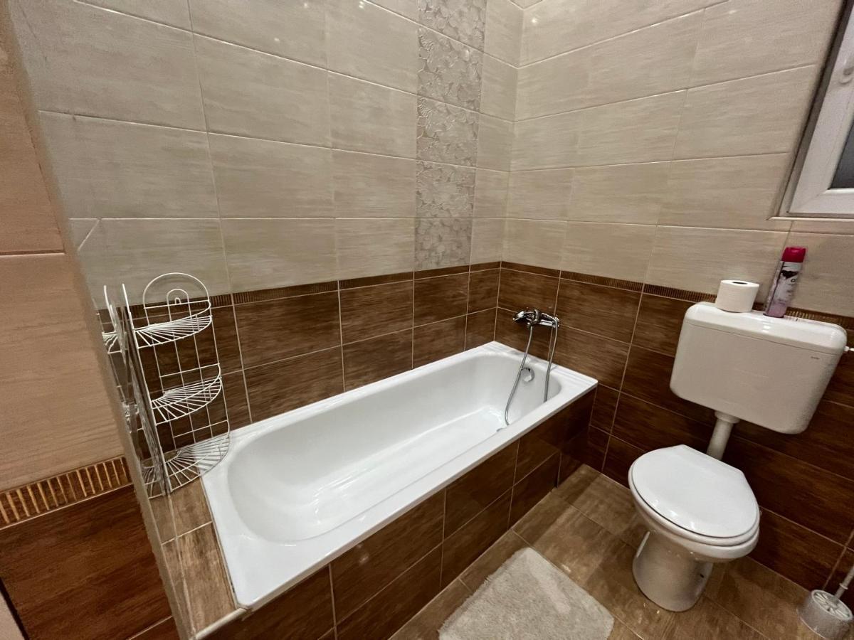 Apartamento Széchenyi Aparman  Miskolc Exterior foto